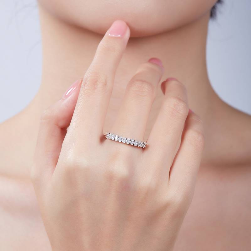 Egg shaped S925 silver plated platinum moissanite diamond women's ring 1.0 carat D-grade